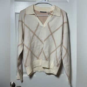 T Tahari Cream V-Neck Sweater
